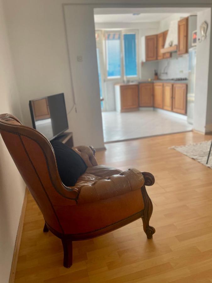 Mare I Kate Apartmani Tribunj  Luaran gambar