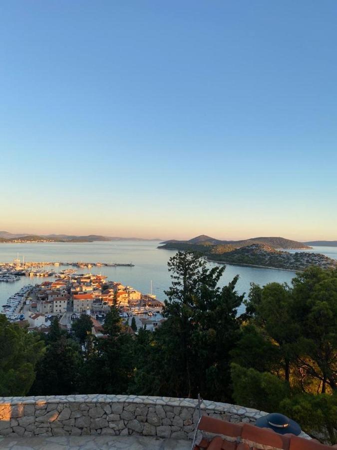 Mare I Kate Apartmani Tribunj  Luaran gambar
