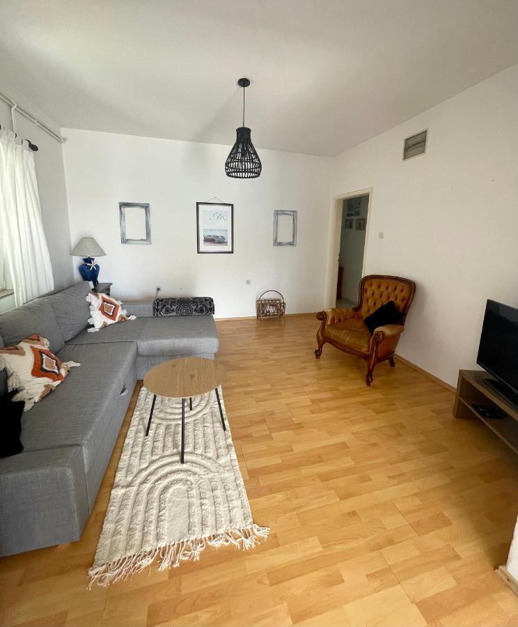 Mare I Kate Apartmani Tribunj  Luaran gambar